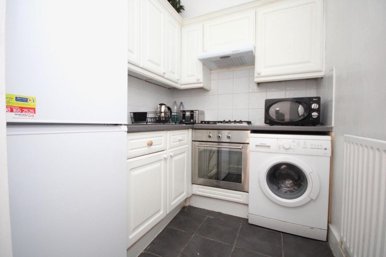 Great Flat Located In Trendy Soho Appartement Londen Buitenkant foto